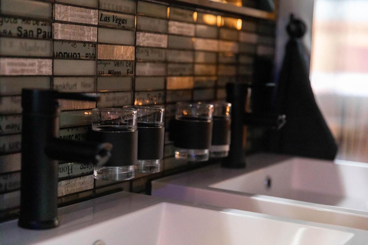 Wellnessboat De Michiel De Ruyter Hotel Groningen Ngoại thất bức ảnh